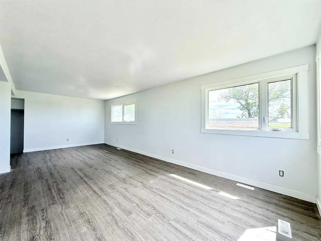 263080 Township Road 270A