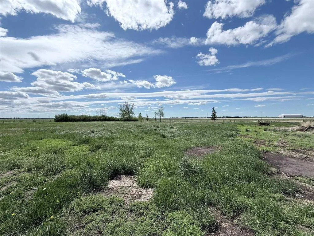263080 Township Road 270A