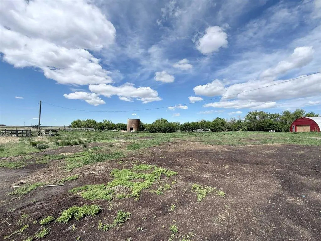 263080 Township Road 270A