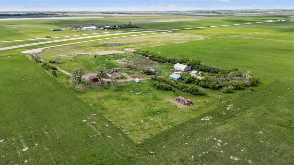 263080 Township Road 270A