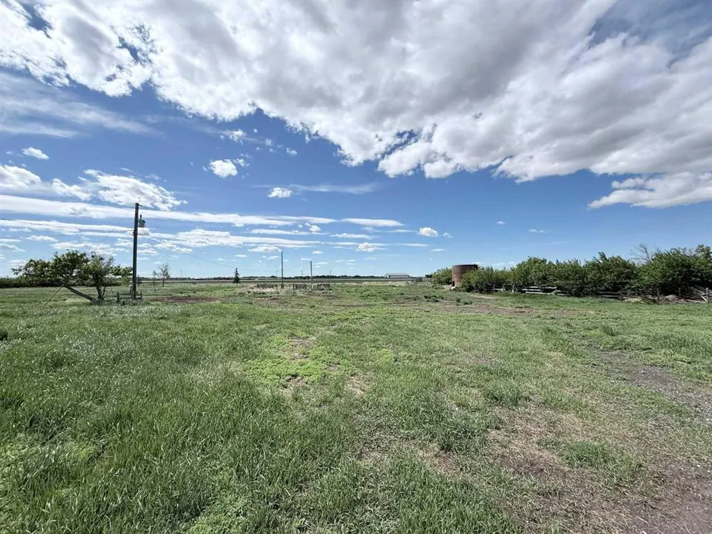 263080 Township Road 270A