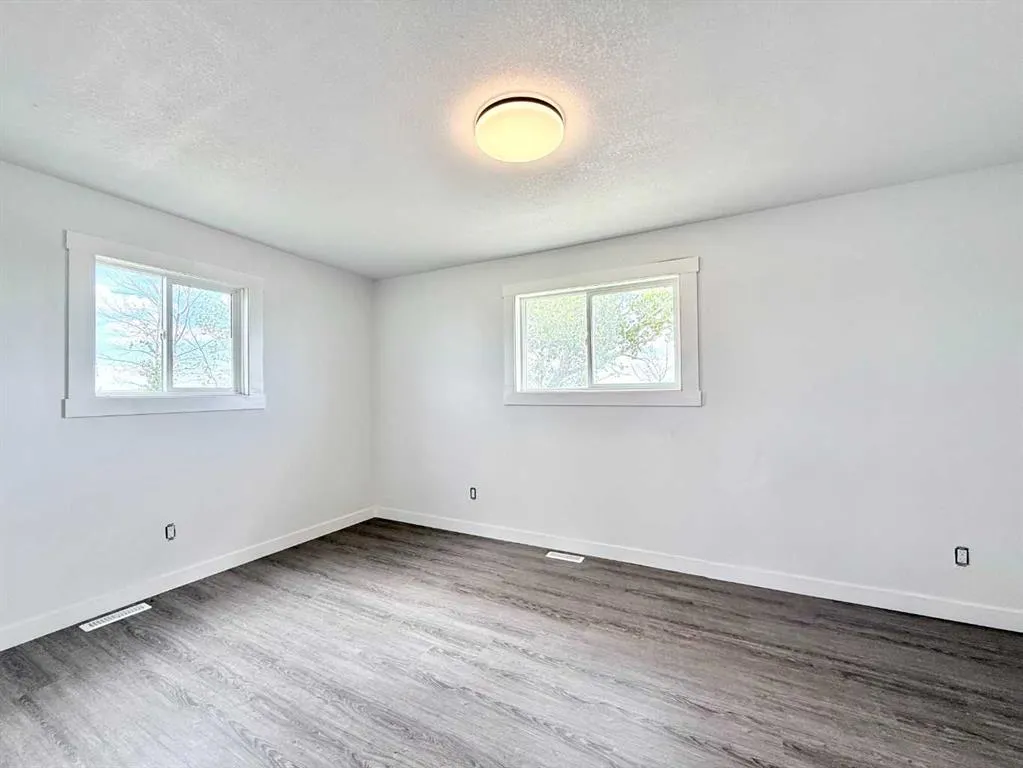 263080 Township Road 270A