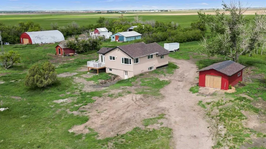263080 Township Road 270A