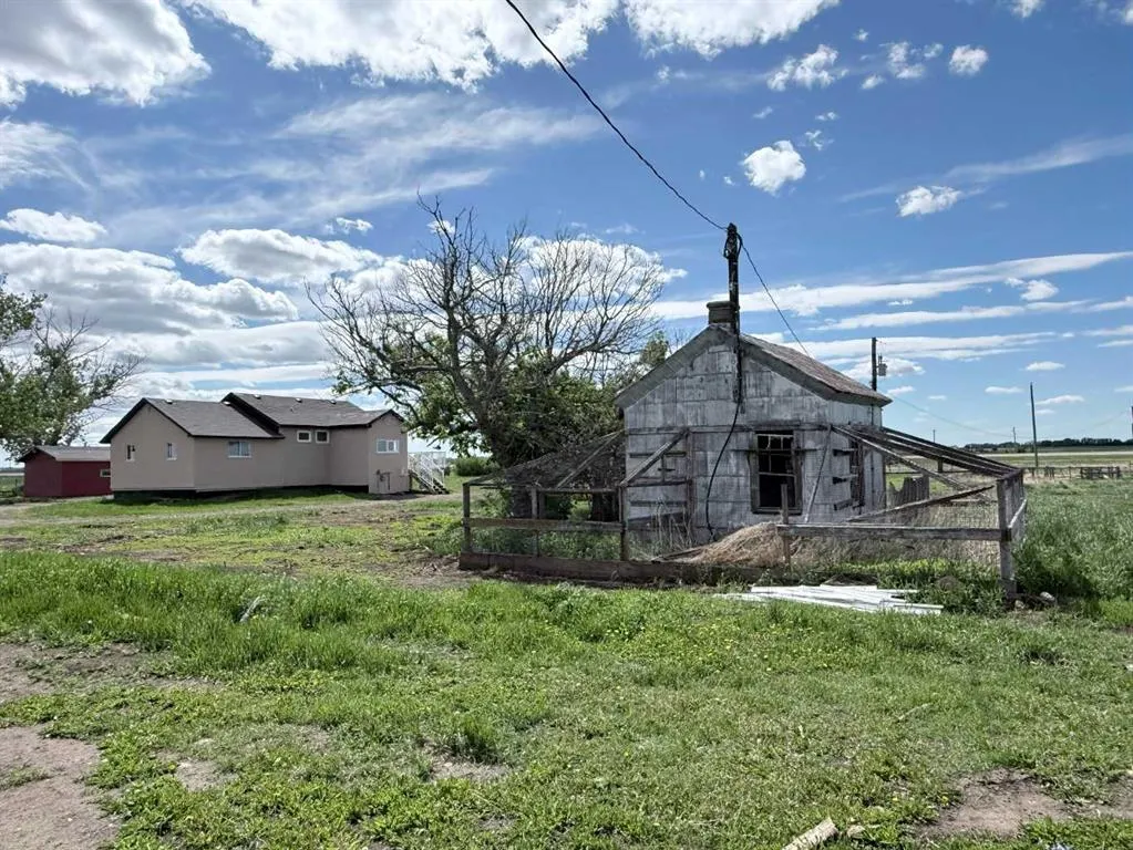 263080 Township Road 270A