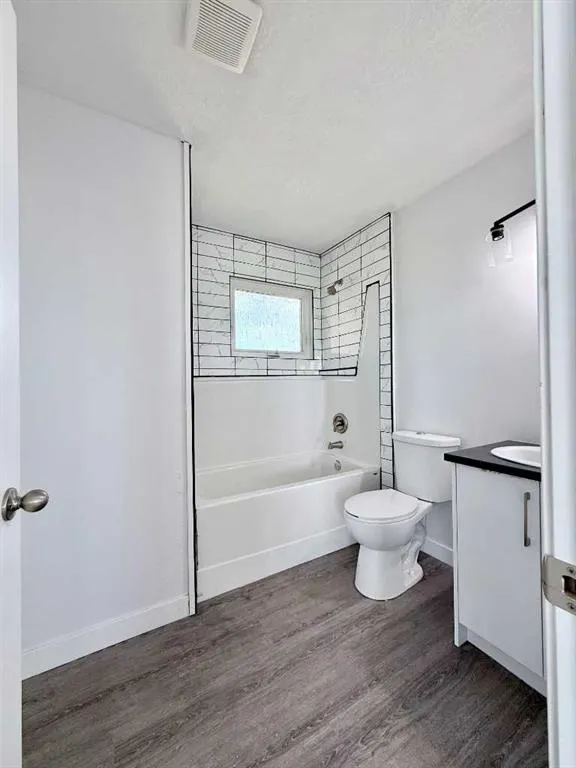 263080 Township Road 270A