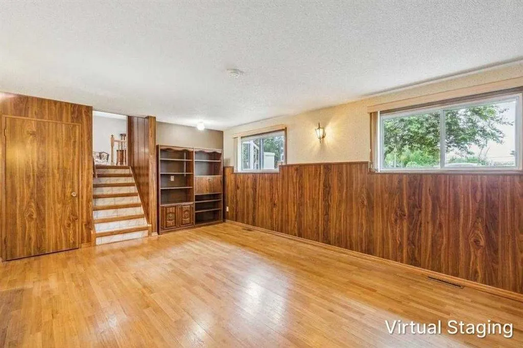 5036 Vallance Crescent NW