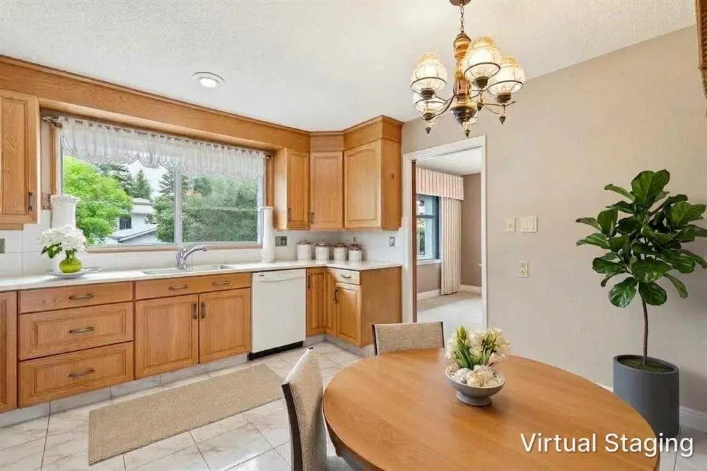 5036 Vallance Crescent NW