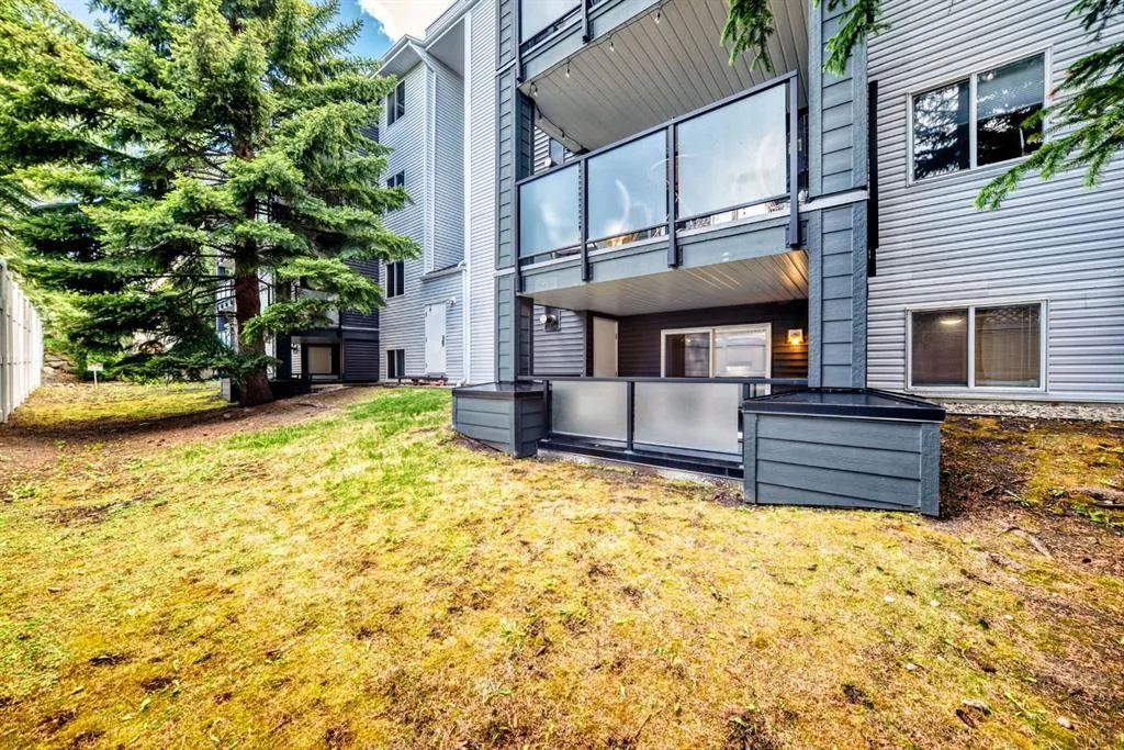 10 Sierra Morena Mews SW #114