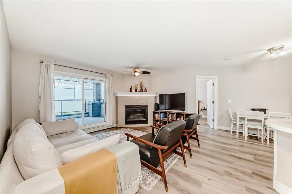 10 Sierra Morena Mews SW #114