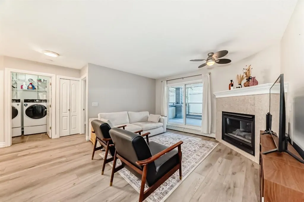 10 Sierra Morena Mews SW #114
