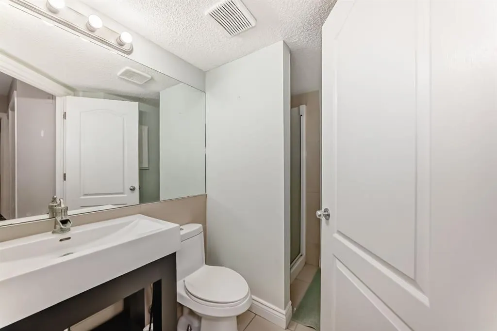 10 Sierra Morena Mews SW #114