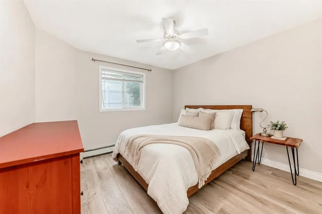 10 Sierra Morena Mews SW #114