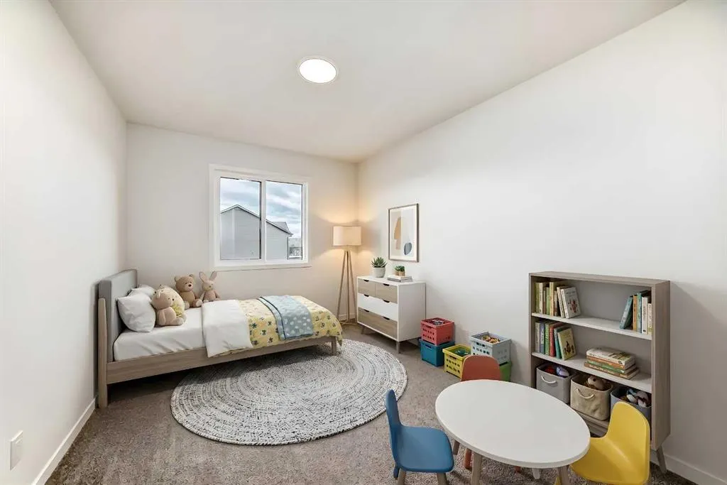 310 Montrose Crescent SE