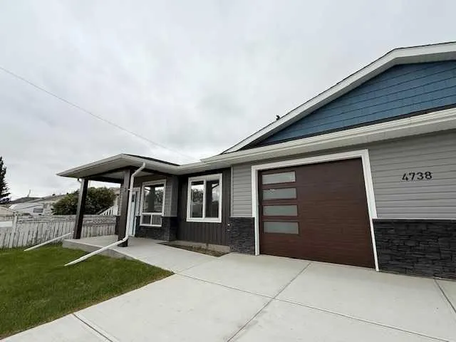 4738 49A Avenue ##3