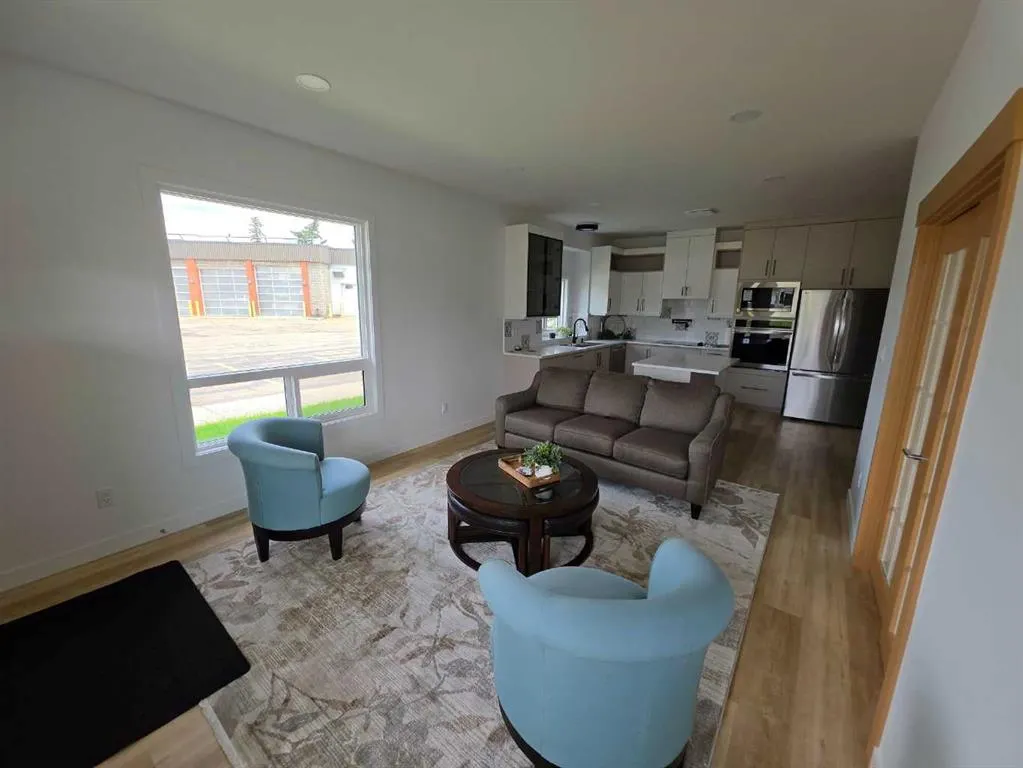 4738 49A Avenue ##2