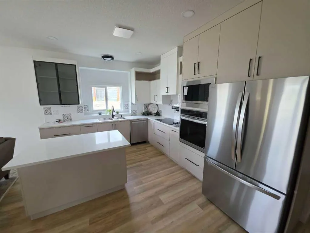 4738 49A Avenue ##2