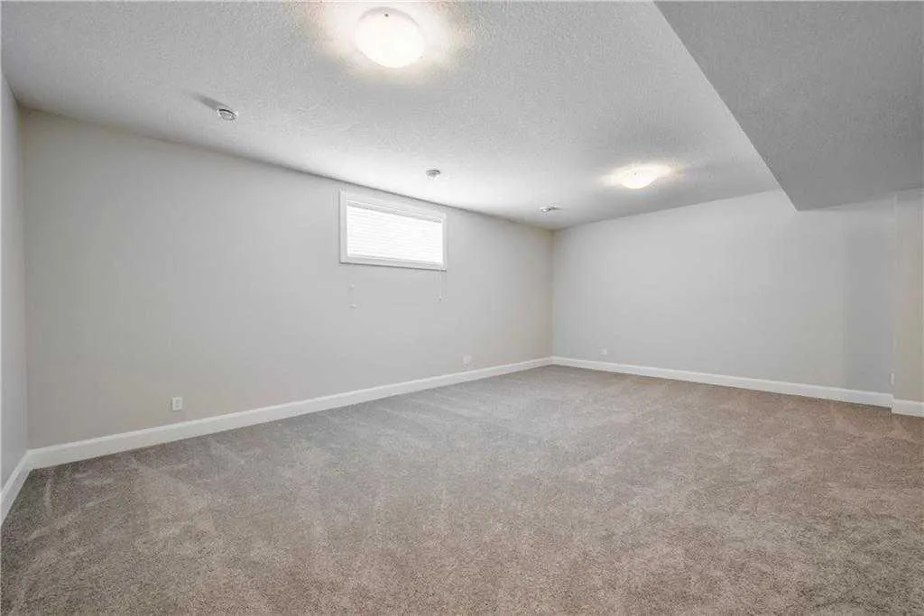 129 South Harmony Drive