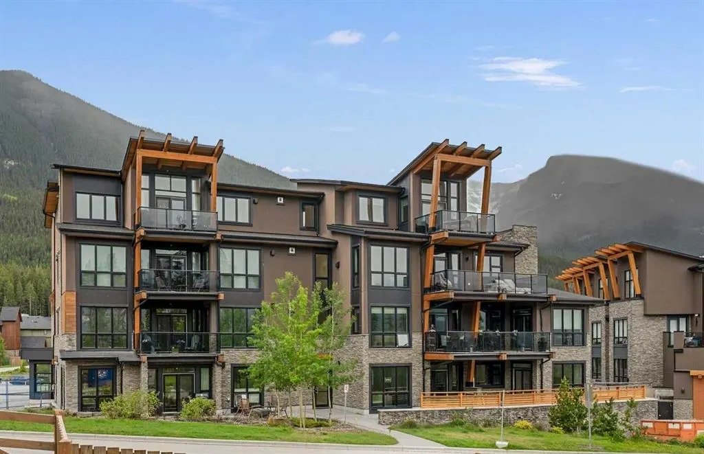 101A Stewart Creek Rise #101