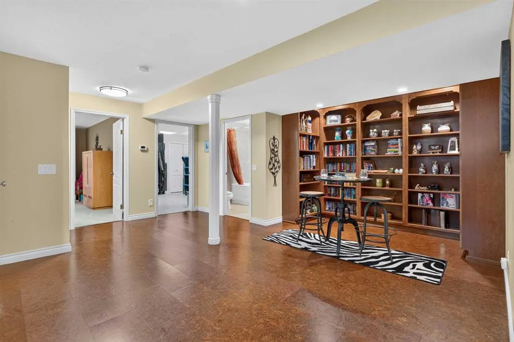 762 Stonehaven Drive