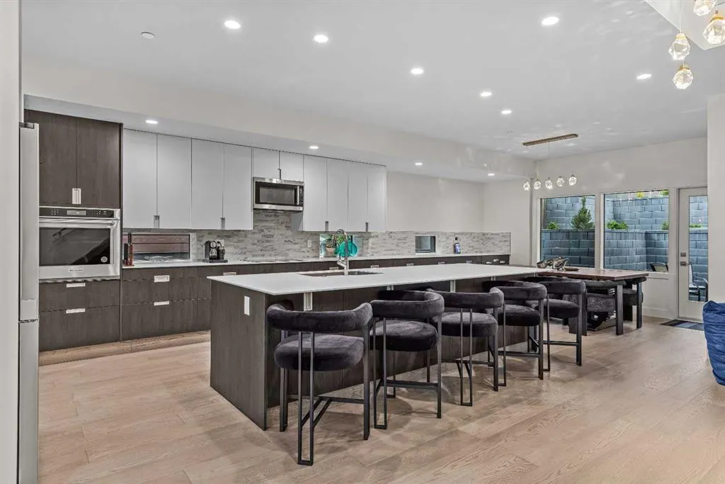 254A Three Sisters Drive