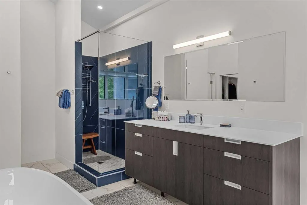 254A Three Sisters Drive