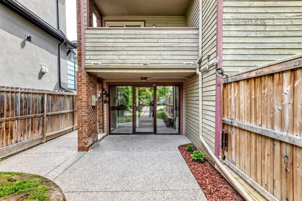 2218 30 Street SW #101