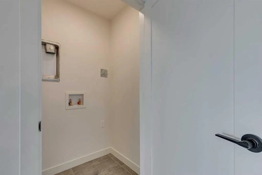 195 Belvedere Drive SE #802