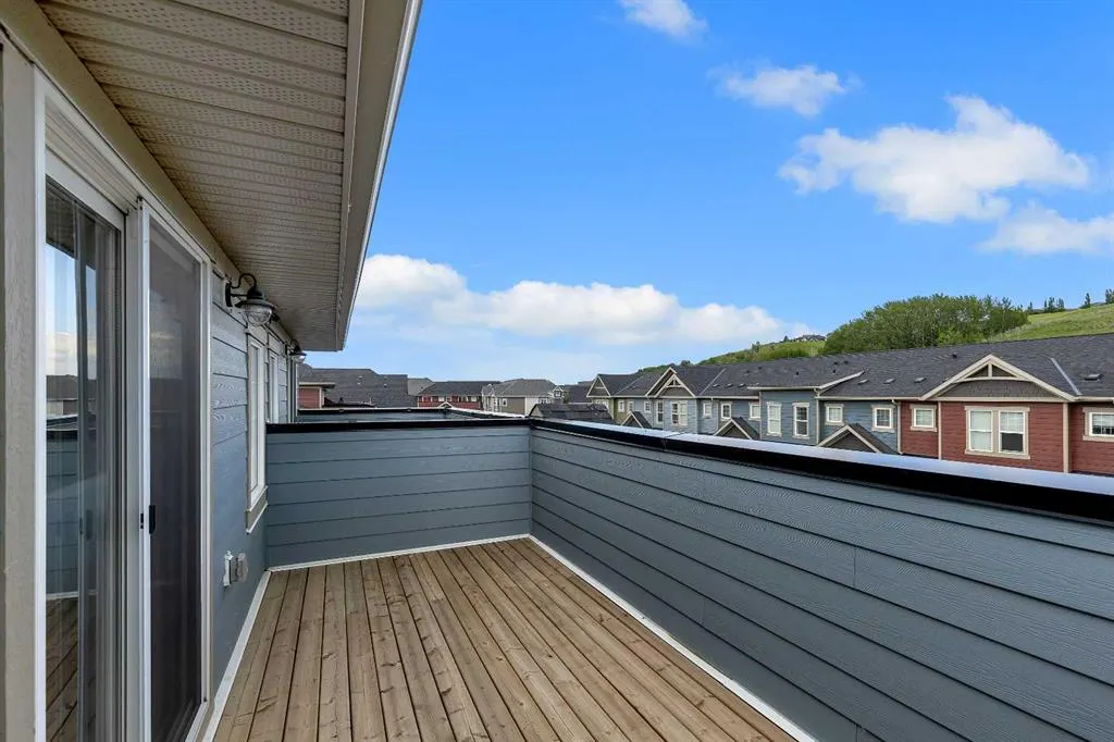 237 Cranbrook Square SE