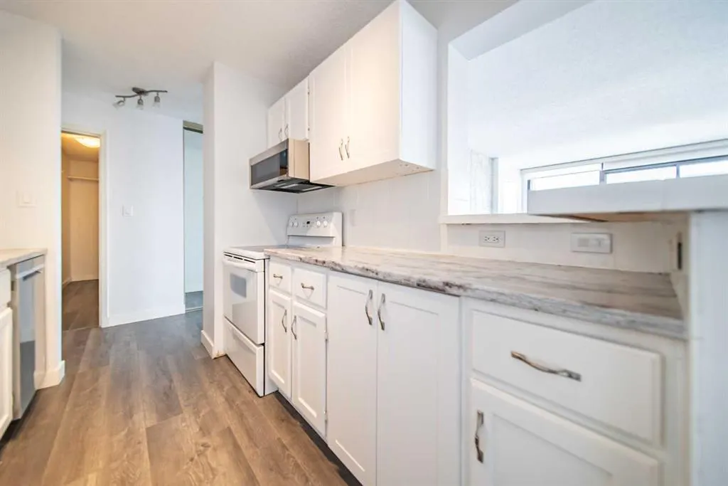 8604 48 Avenue NW #712