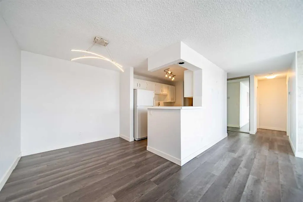 8604 48 Avenue NW #712