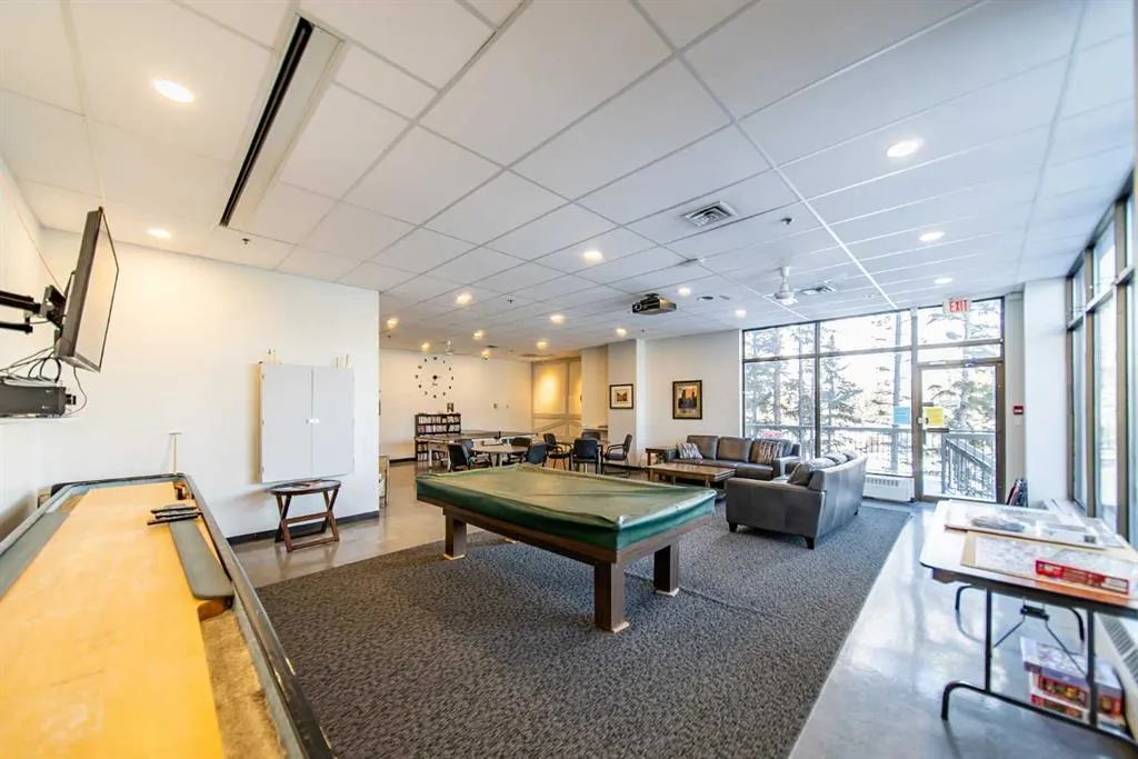 8604 48 Avenue NW #712