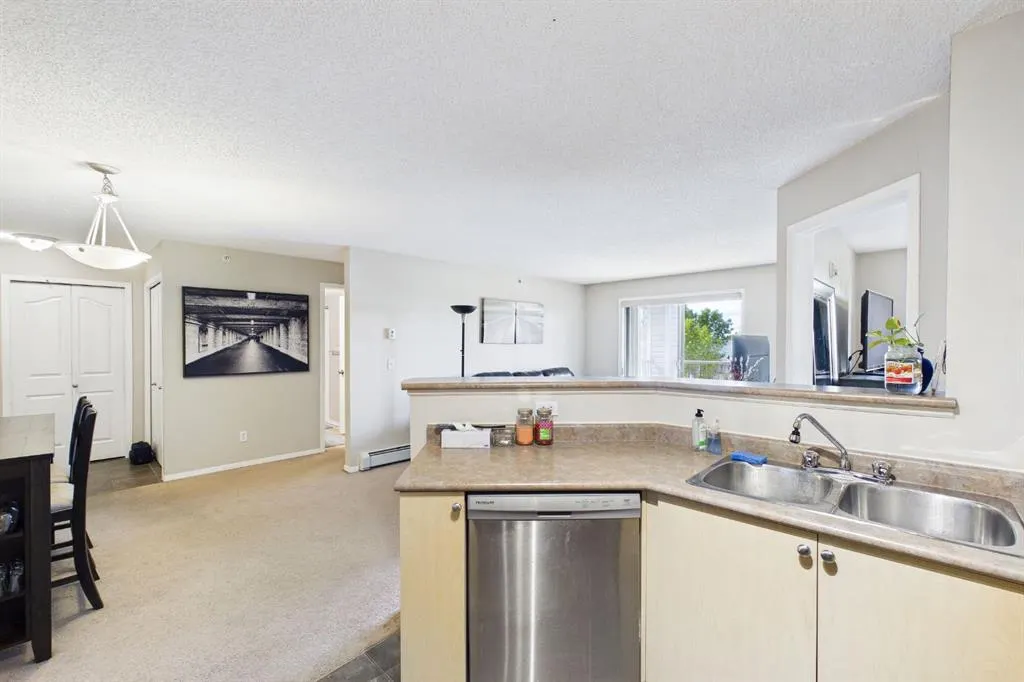 2371 Eversyde Avenue SW #2305