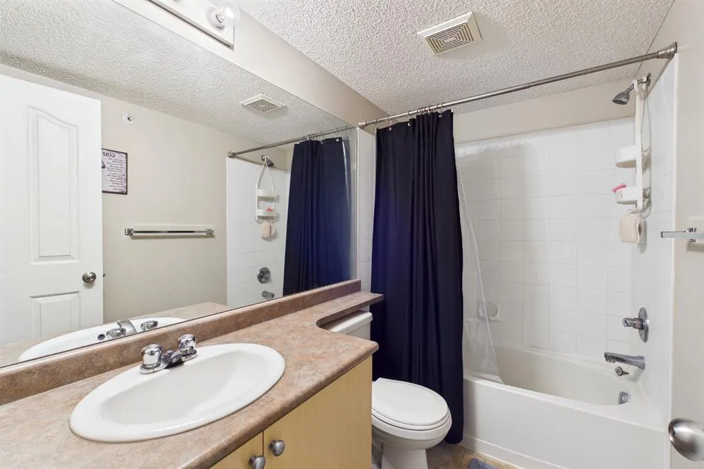 2371 Eversyde Avenue SW #2305