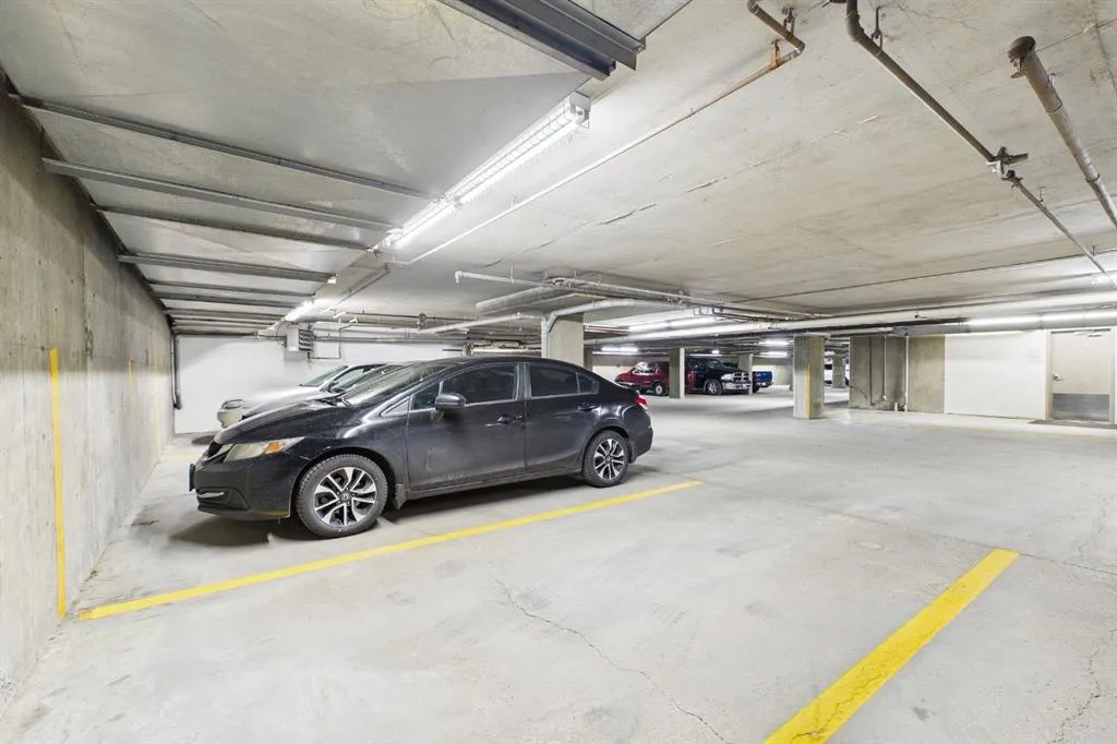 2371 Eversyde Avenue SW #2305