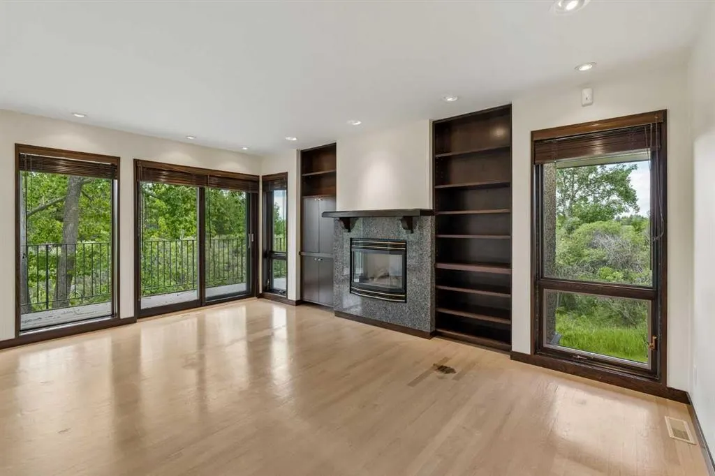 237 Escarpment Drive