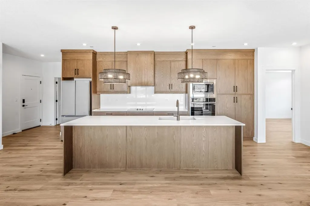 10 Cascade Ridge #105