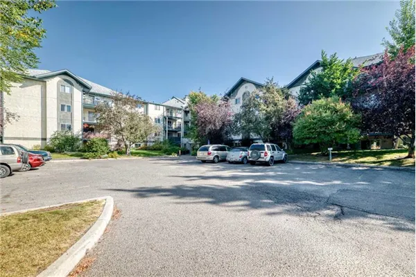 21 Dover Point SE