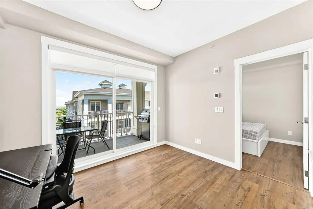 300 Auburn Meadows Common SE #402