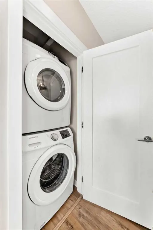 300 Auburn Meadows Common SE #402