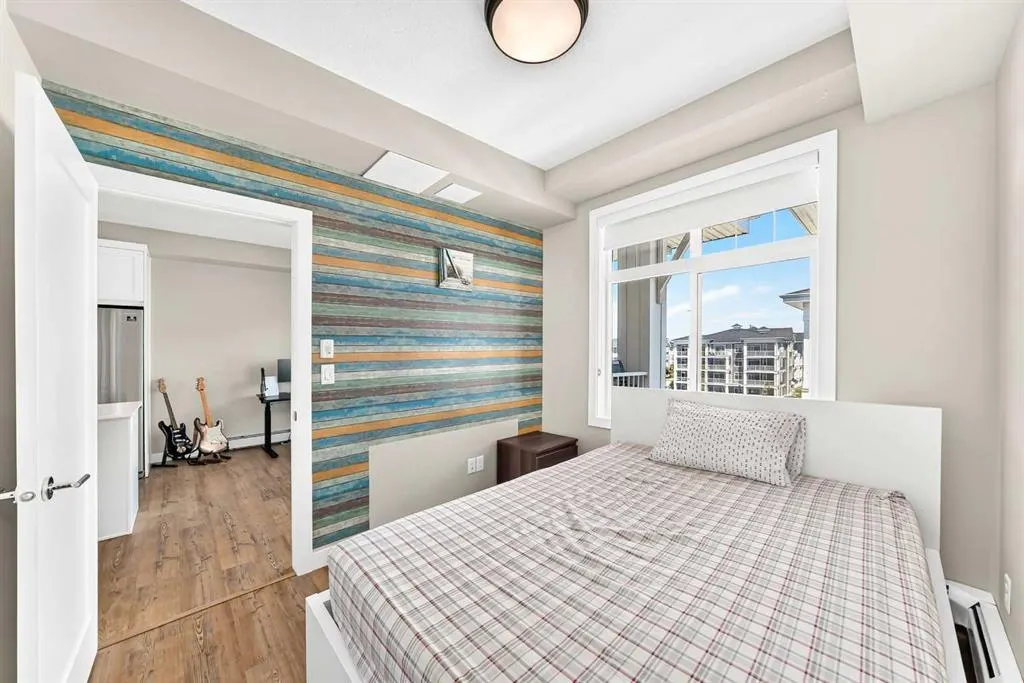 300 Auburn Meadows Common SE #402