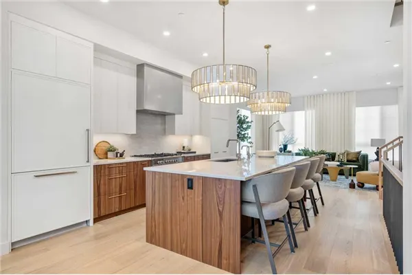 44 Greenwich Heath NW
