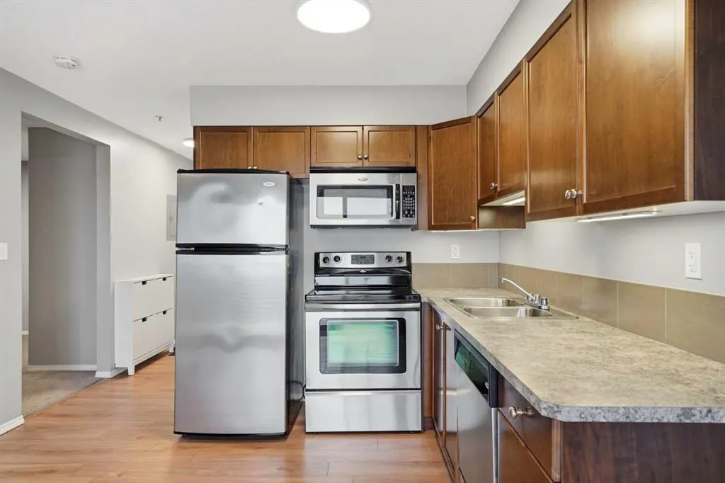 3 Broadway Rise #310