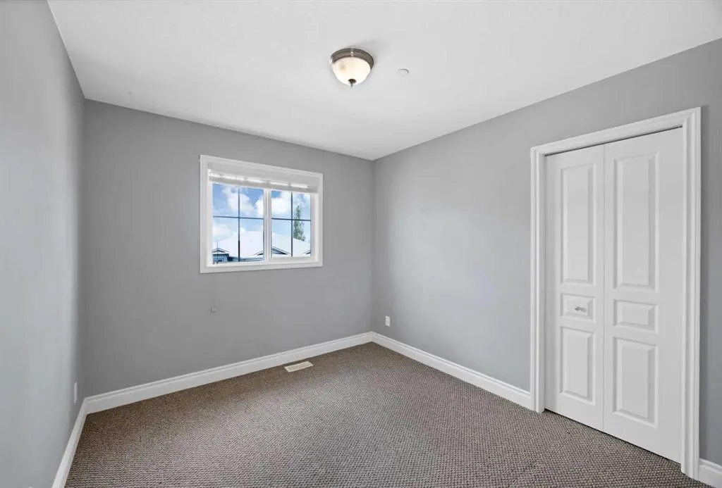 9 Mackenzie Way