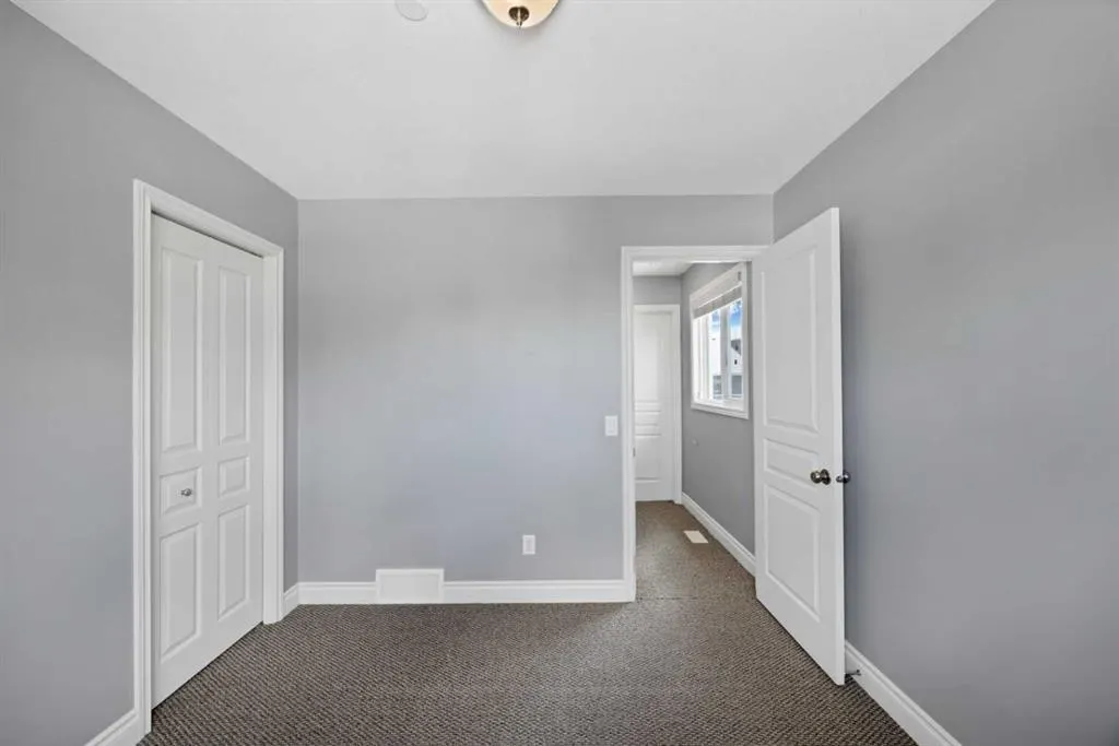 9 Mackenzie Way