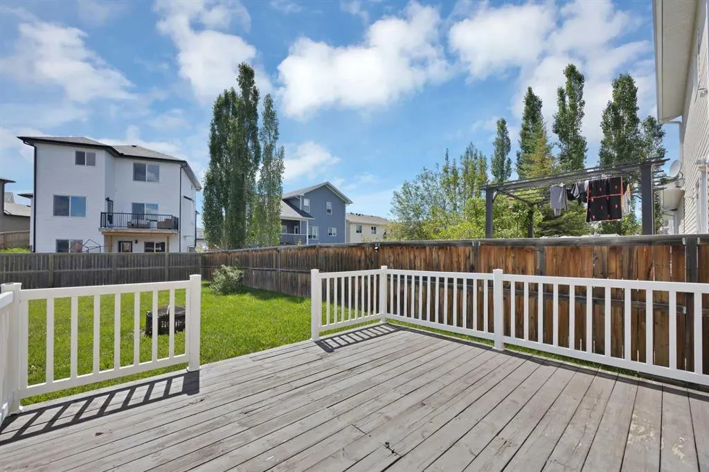 9 Mackenzie Way