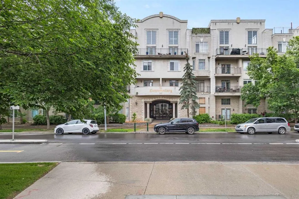 527 15 Avenue SW #406