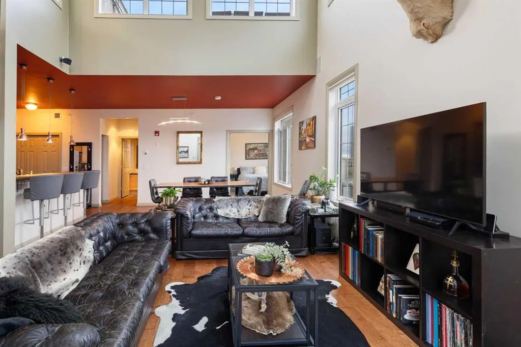 527 15 Avenue SW #406