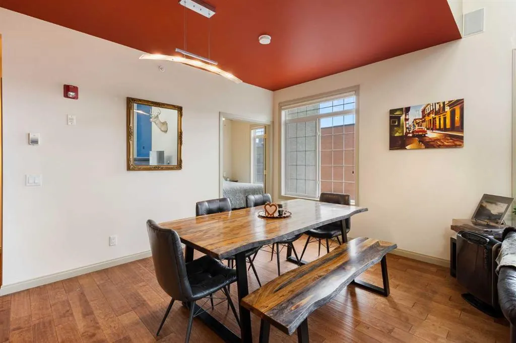 527 15 Avenue SW #406