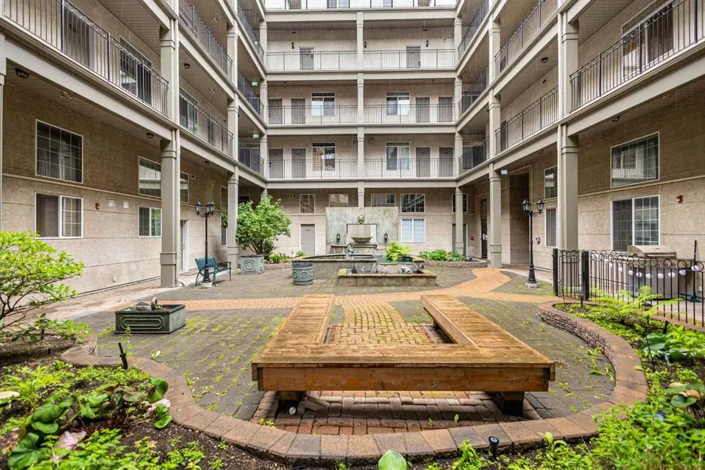 527 15 Avenue SW #406