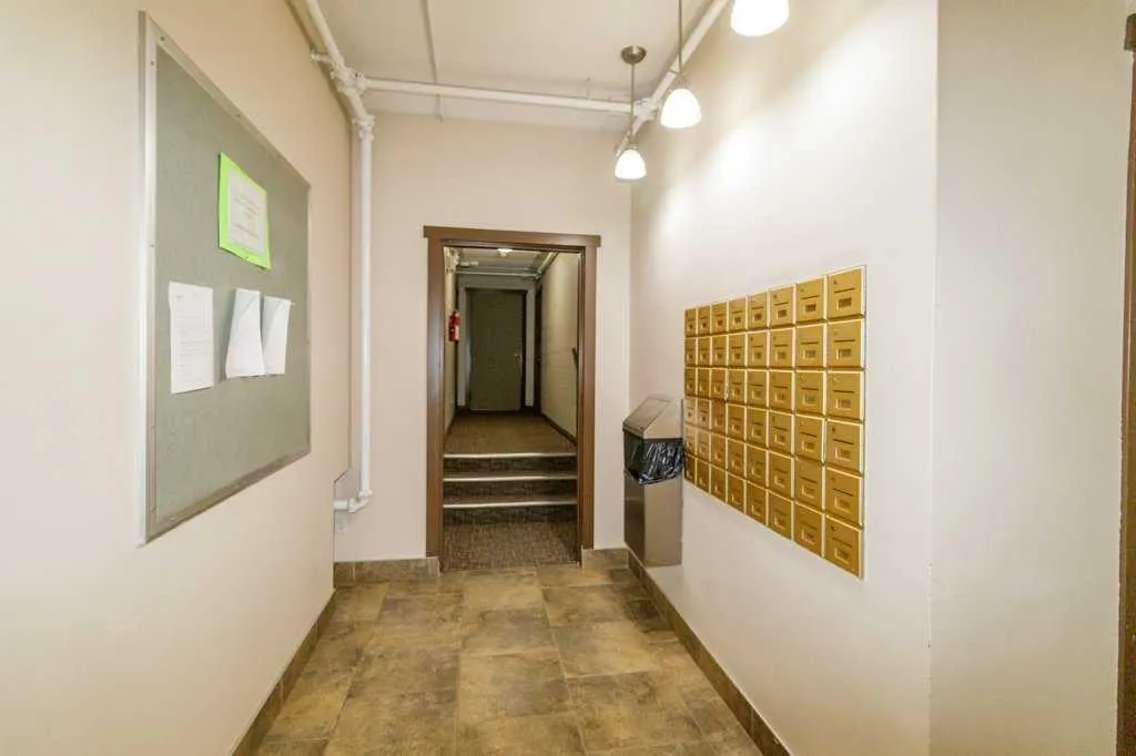4700 55 Street #107